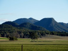 Warrumbungles - photo by nipper30